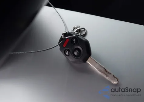 2013 Subaru Outback 2.5I Premium z USA, uszkodzony, nr VIN 4S4BRBCC9D3229339